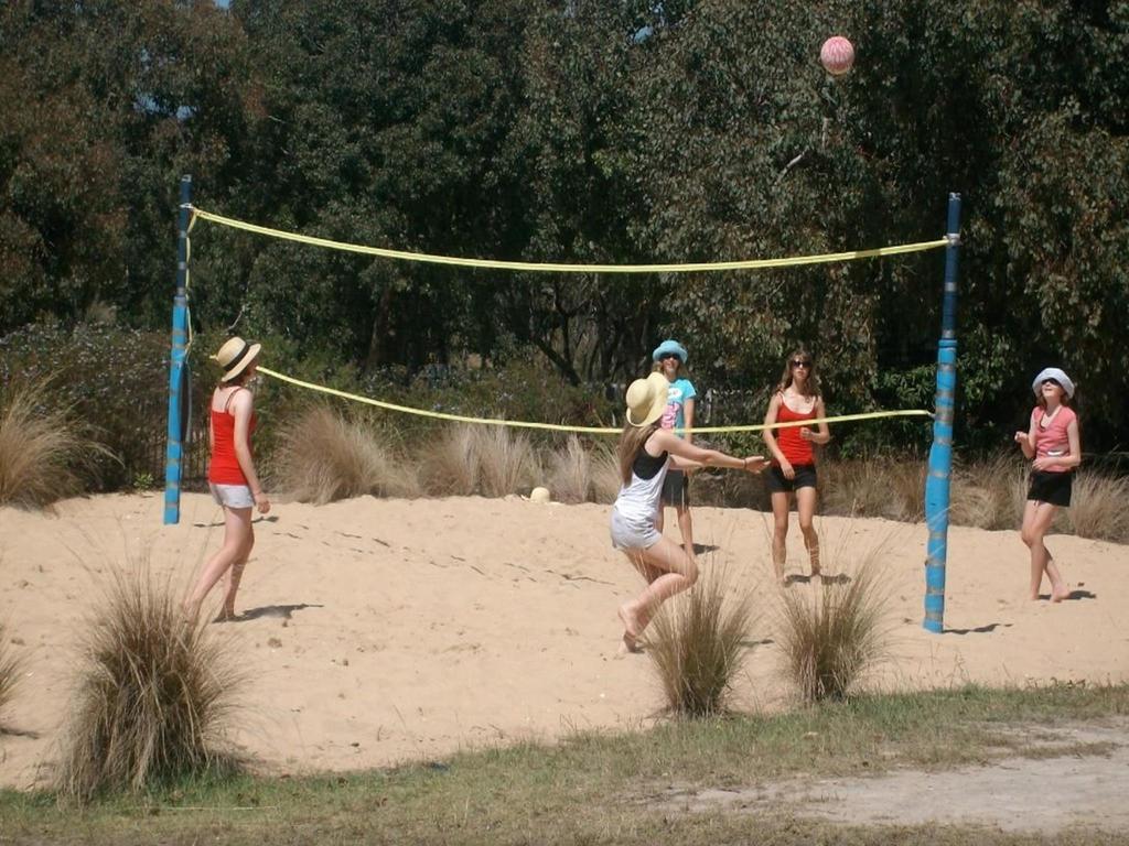 The Lakes Beachfront Holiday Park Lake Tyers Beach Extérieur photo