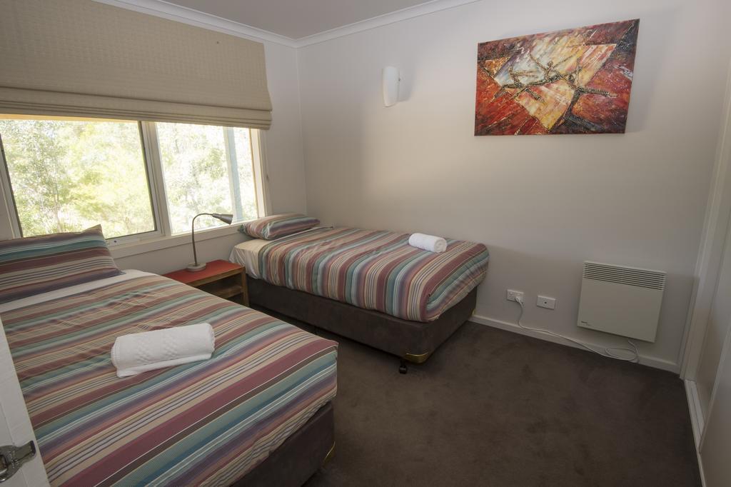 The Lakes Beachfront Holiday Park Lake Tyers Beach Extérieur photo