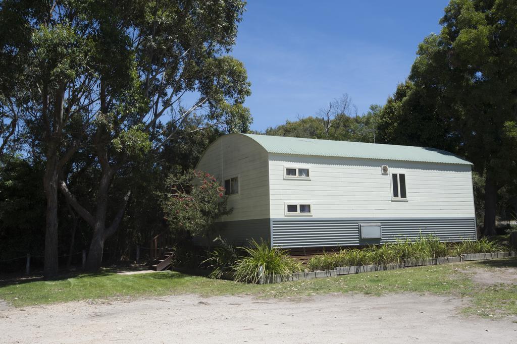 The Lakes Beachfront Holiday Park Lake Tyers Beach Extérieur photo