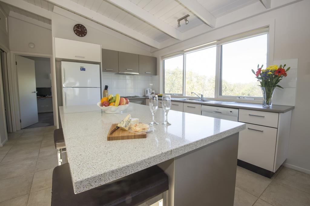 The Lakes Beachfront Holiday Park Lake Tyers Beach Extérieur photo