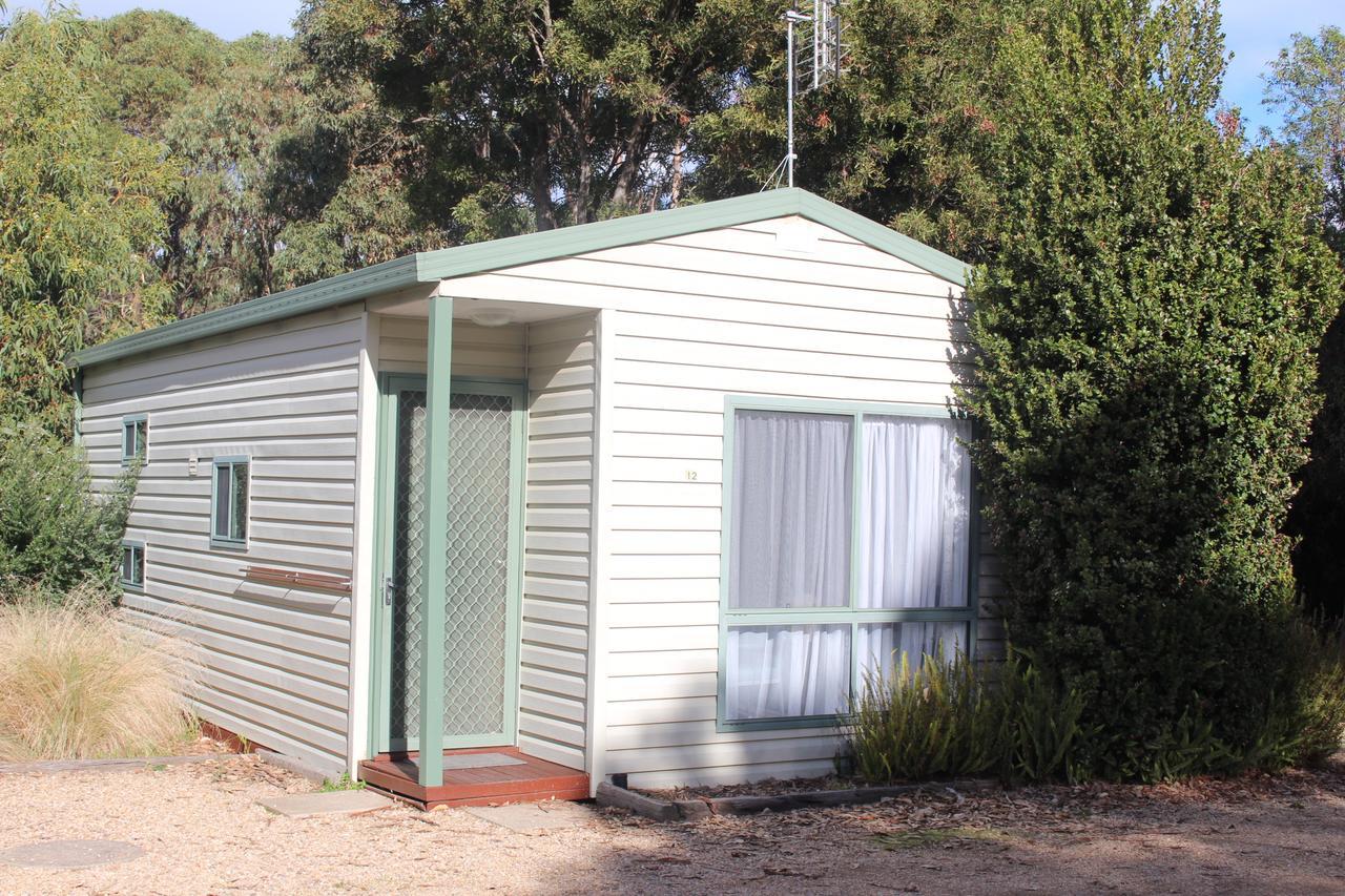 The Lakes Beachfront Holiday Park Lake Tyers Beach Extérieur photo
